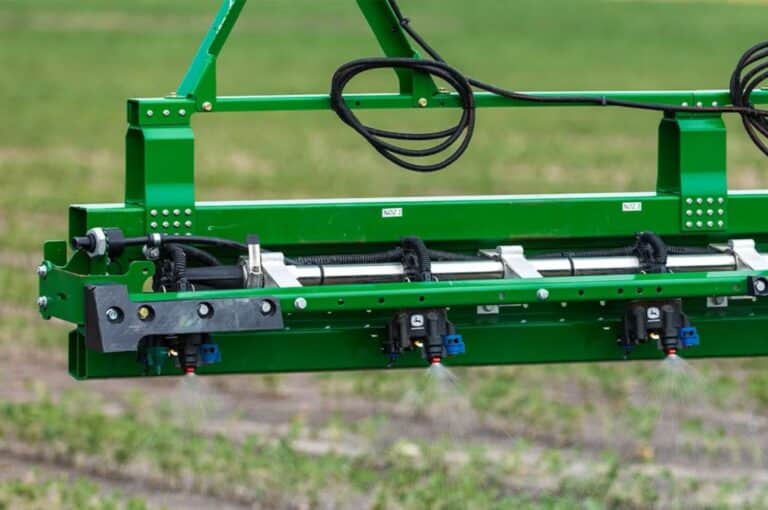 John Deere Offers See Spray Upgrade World Agritech