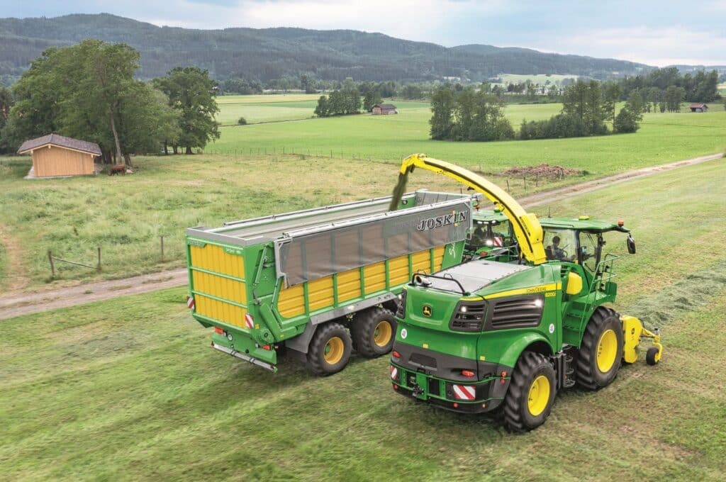 John Deere Upgrades Forage Harvester Range World Agritech