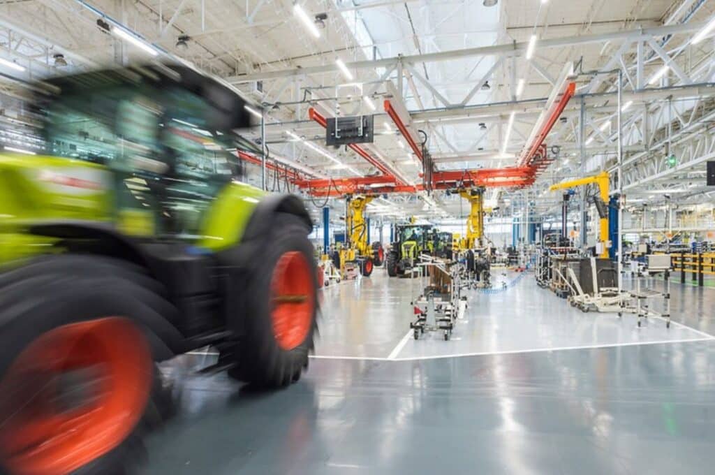 Claas tractor plant Le Mans