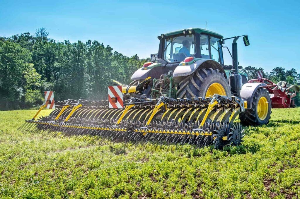Kverneland acquires Phenix Agrosystem