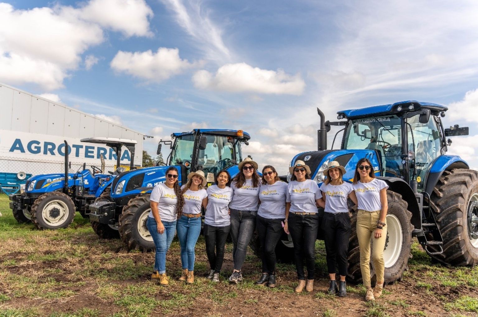 New Holland dealer Agroterra organized a networking event for women in agriculture in the city of Venado Tuerto, Santa Fé, Argentina