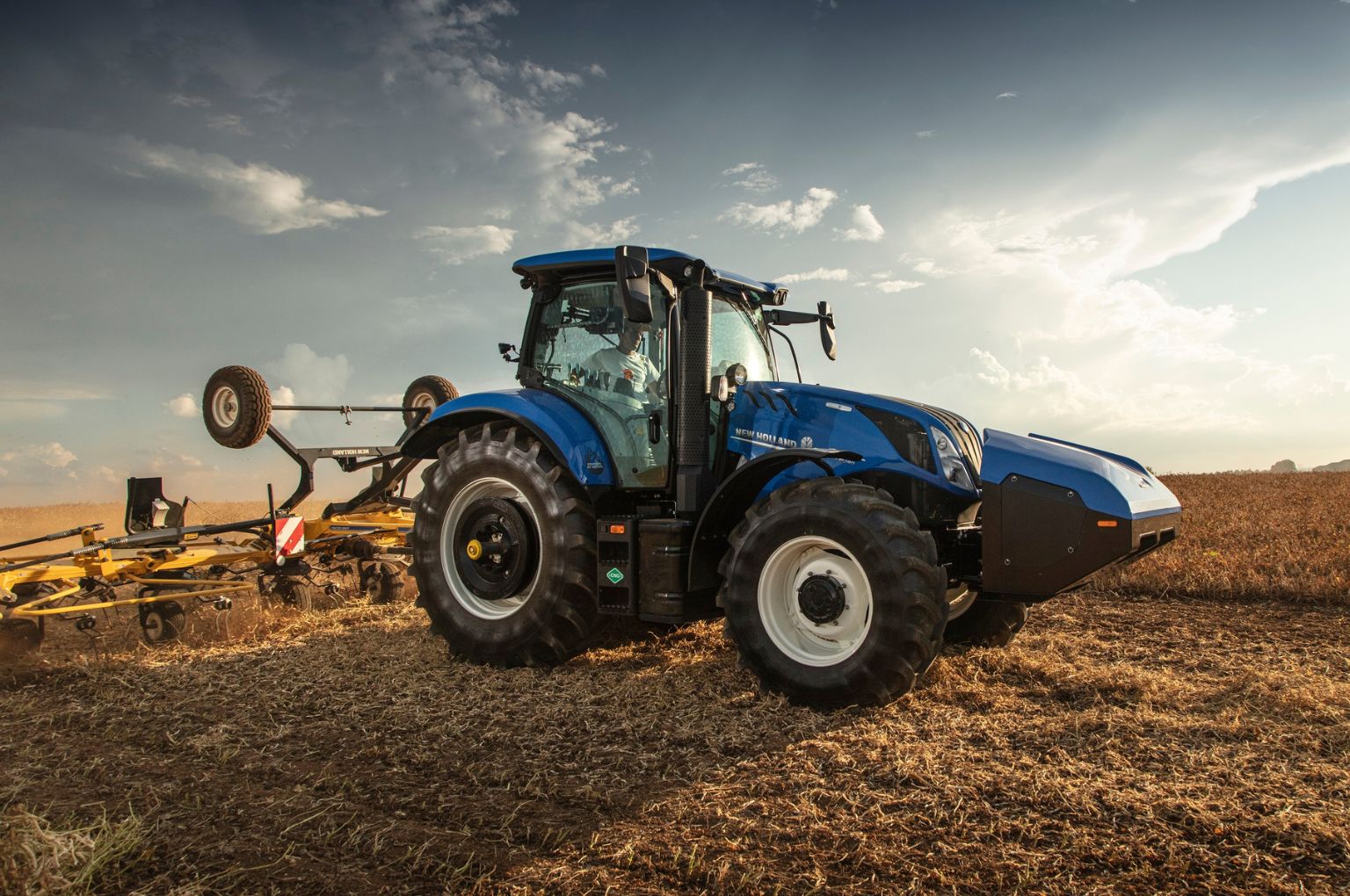 New Holland T6.180 methane tractor