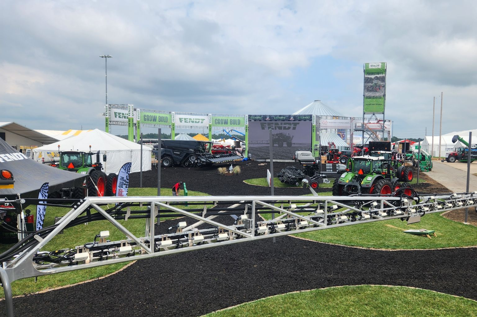 MAGIE award for Fendt Rogator 900 and One Smart Spray