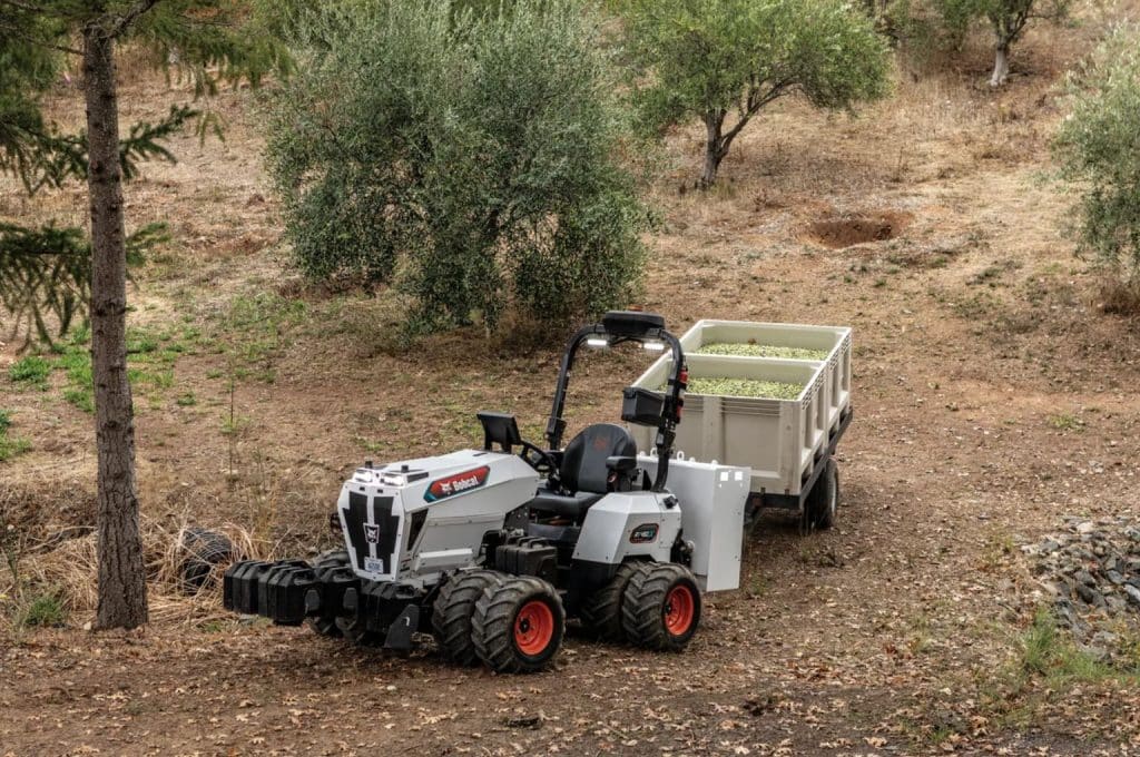 Bobcat AT450X autonomous articulated tractor