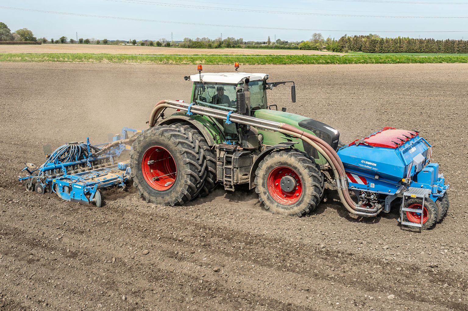 LEMKEN Solitair front hopper