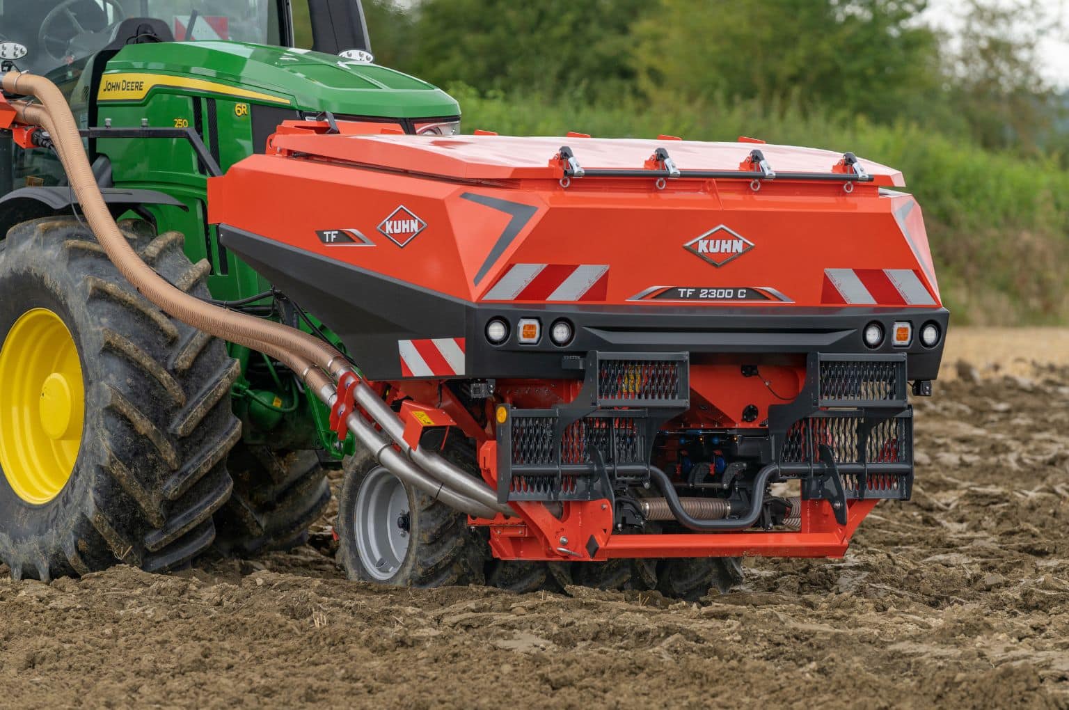 Kuhn TF 2300 C double front hopper