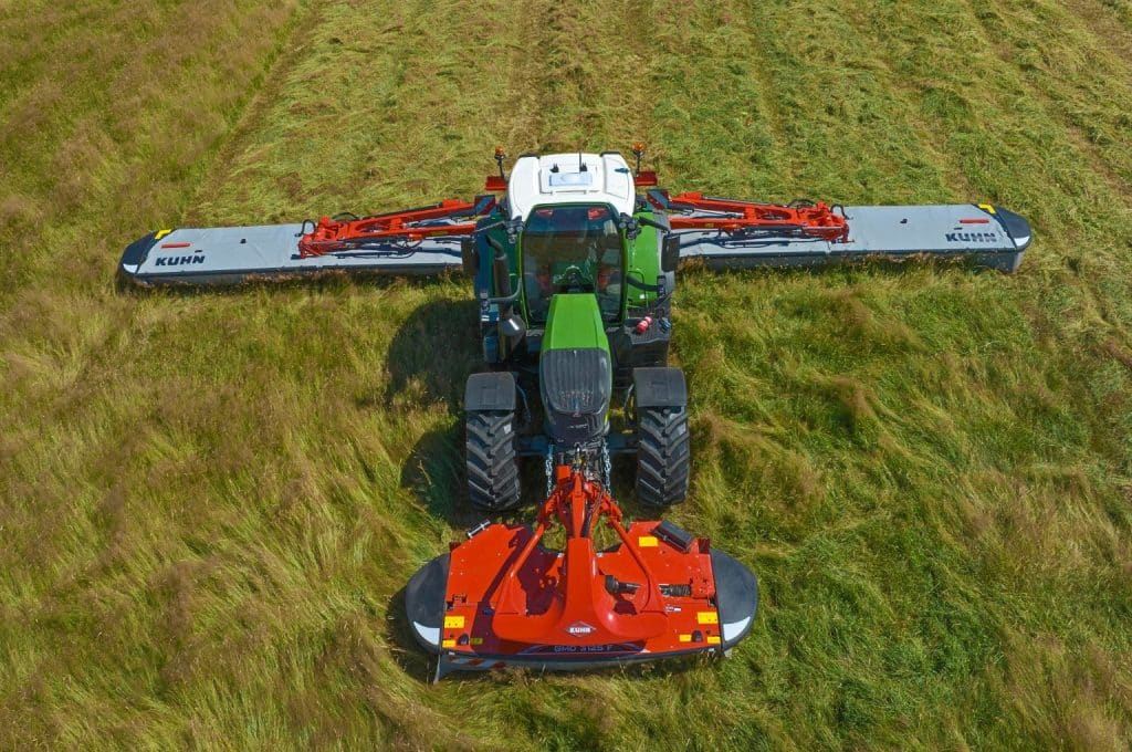 Kuhn GMD 15030 triple disc mower