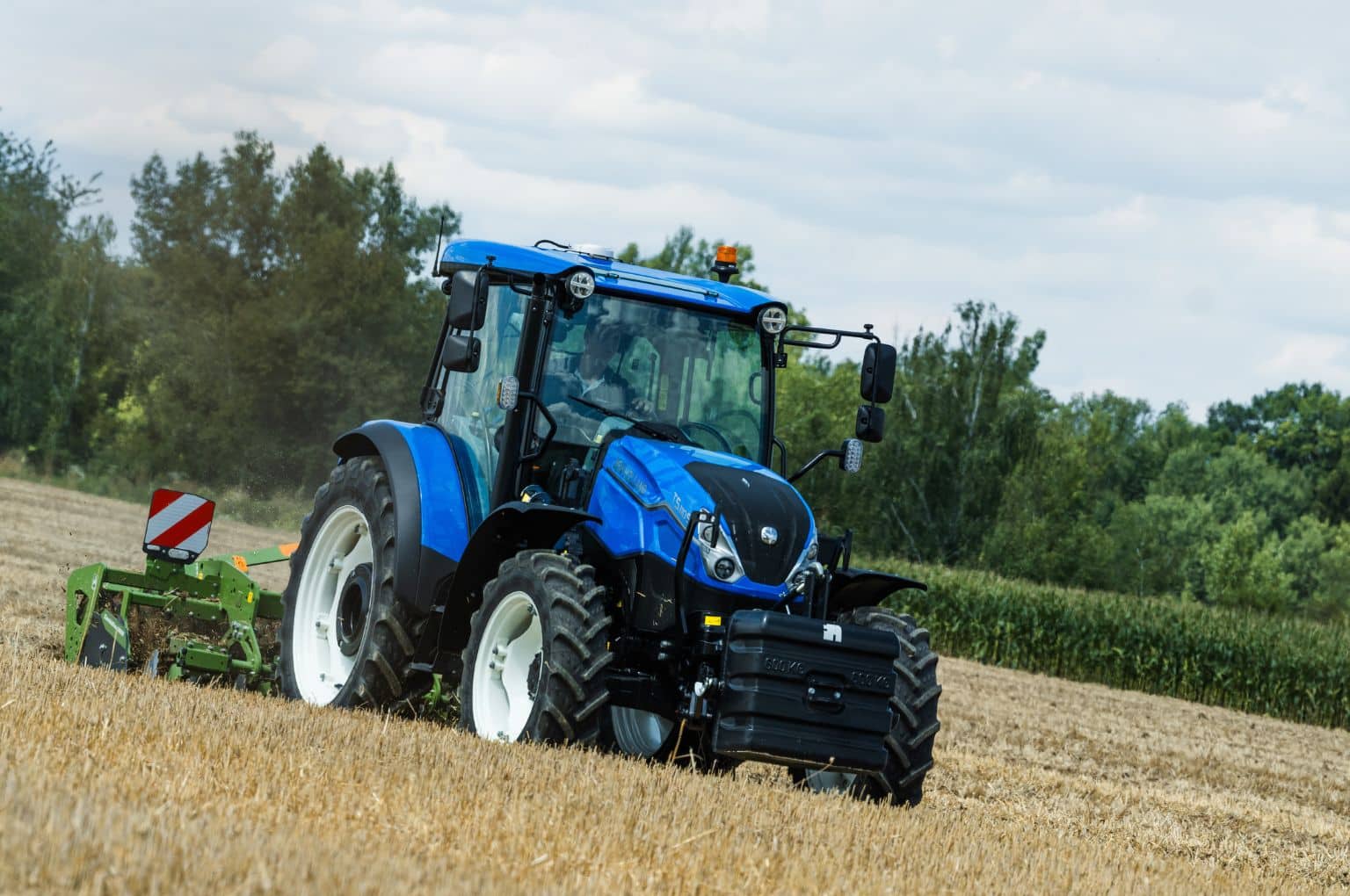 New Holland TS5