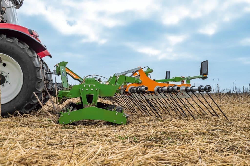 Amazone mounted TopCut cutting roller