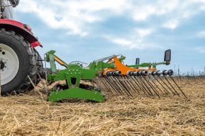 Amazone mounted TopCut cutting roller