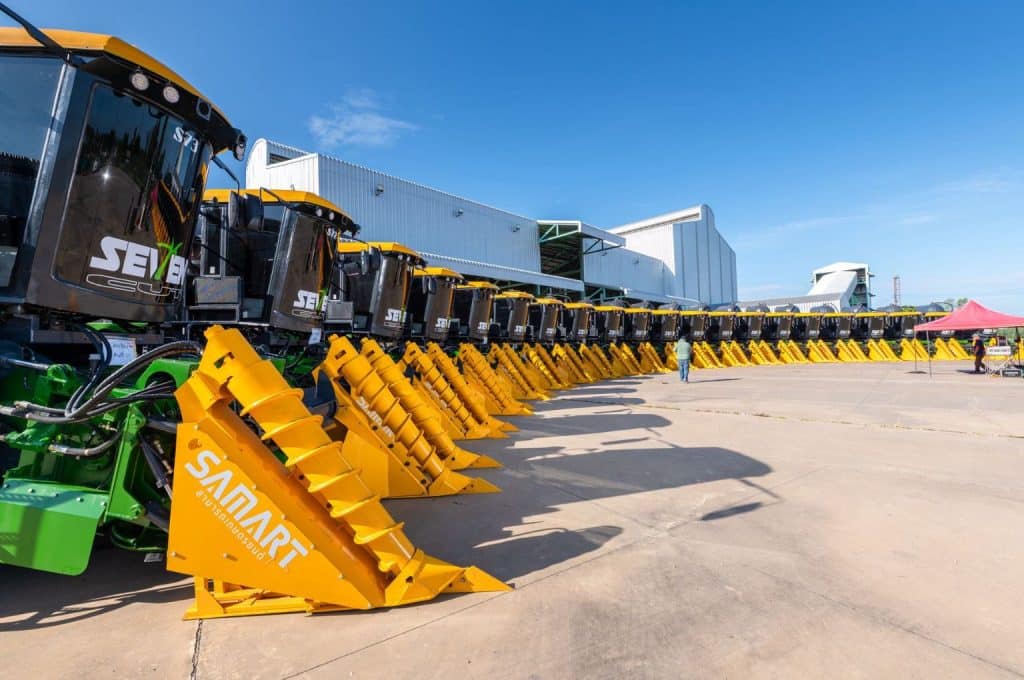 23 Samart Predator sugarcane harvester units were delivered to the Saharuang Co. sugar mill in Mudahan, Thailand