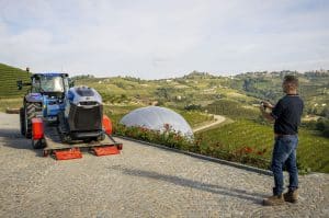 New Holland R4 autonomous robot