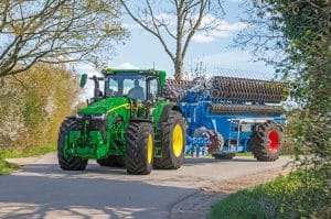 John Deere 8R