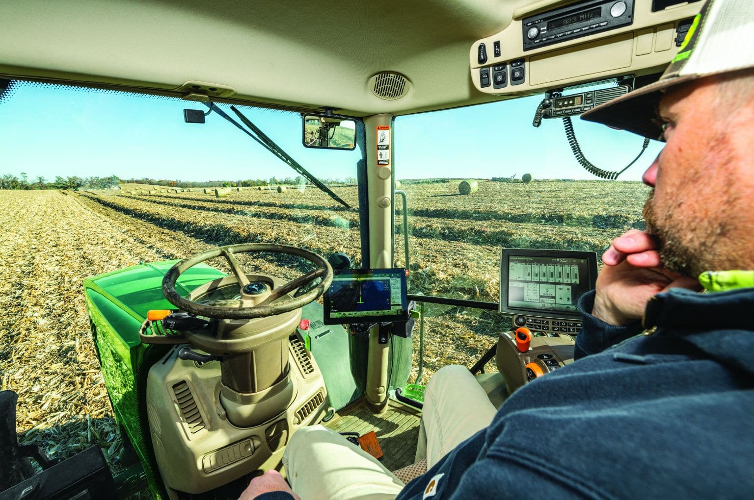 John Deere hands-free baling