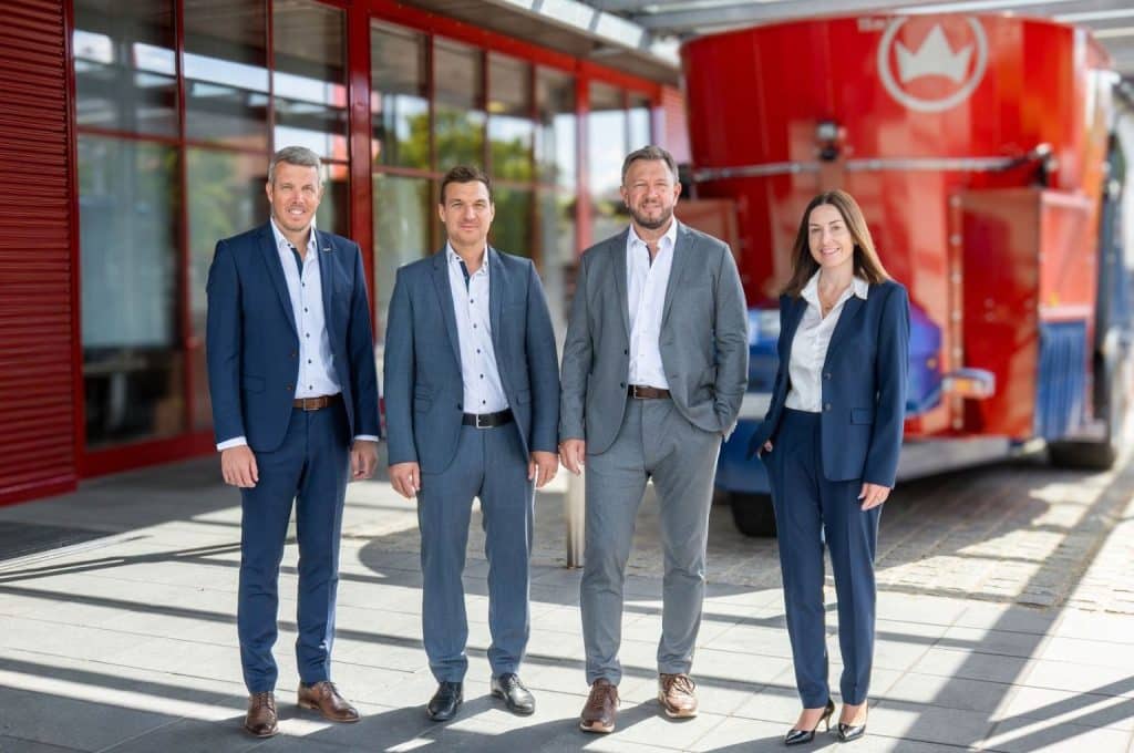 Senior management Siloking