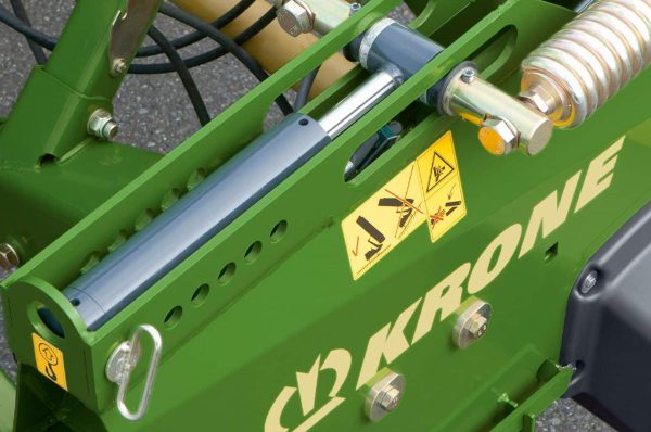 EasyCut R 360 with auger conveyor
