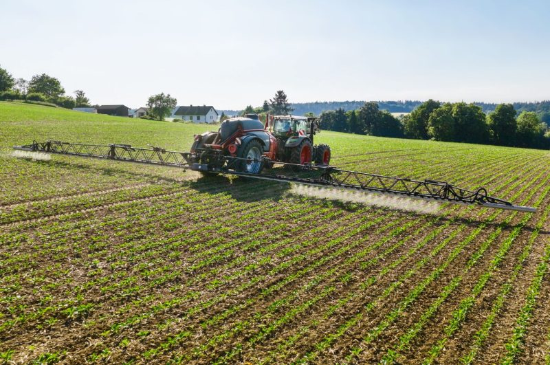 Horsch trailed sprayer