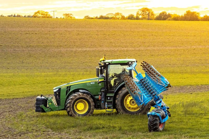 Lemken Diamond 18 semi-mounted reversible plough