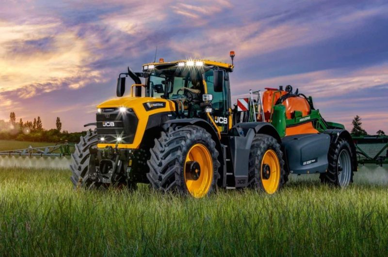 TOTY Sustainable – JCB Fastrac 6300