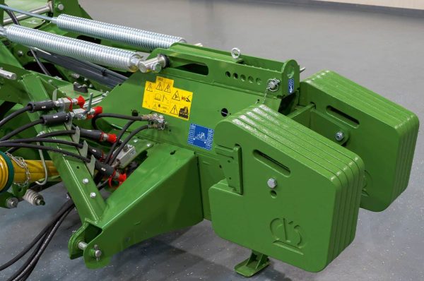 EasyCut R 360 with auger conveyor