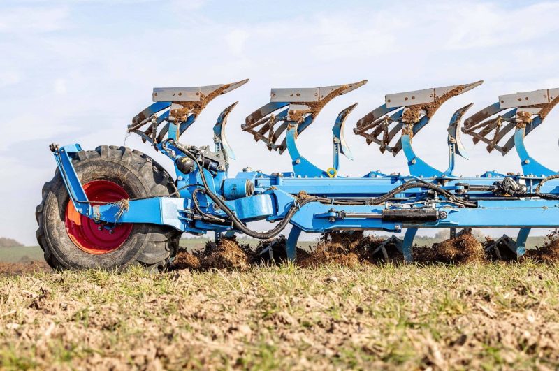 Lemken Diamond 18 semi-mounted reversible plough