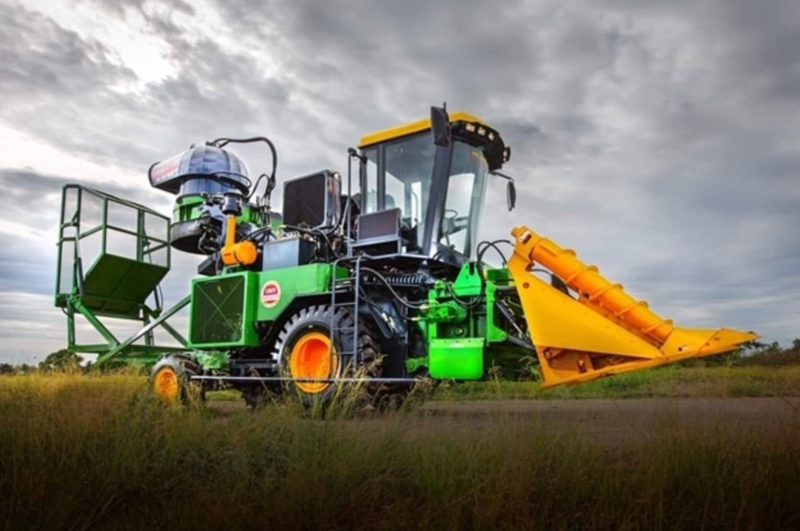 Samart Predator sugarcane harvester Samart Predator sugarcane harvester