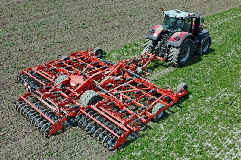 Kuhn Highlander tine cultivator