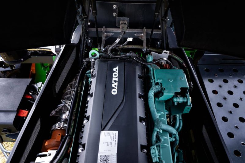 Stara Hercules 9.0 powered by Volvo Penta D8