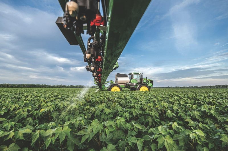 John Deere See & Spray