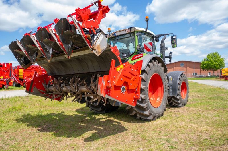 Grimme GF 400 rotary tiller