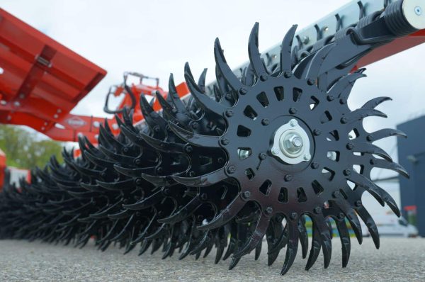 Kuhn Starliner rotary hoe